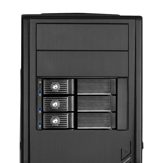 SilverStone FS303B Drivebay